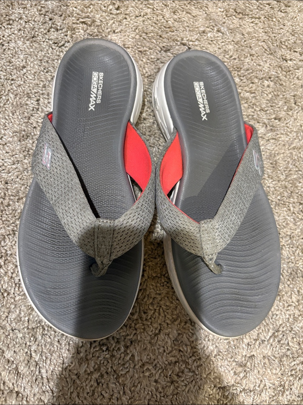 Skechers Gray and Red Goga Max Thong Sandals